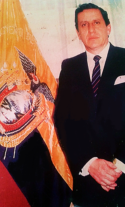 Dr Camilo Gallegos Dominguez